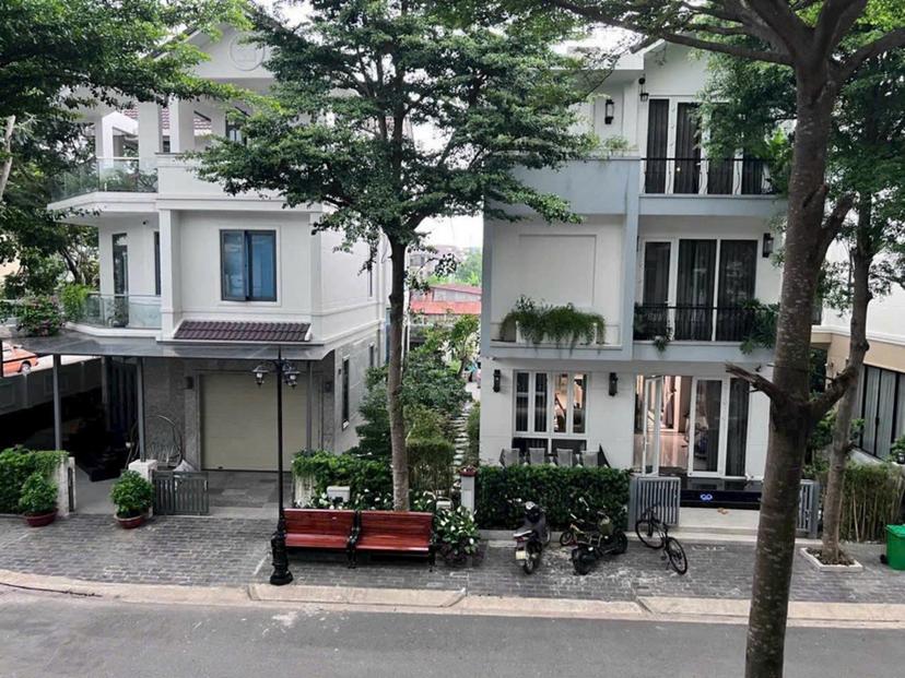 🔥 BÁN BIỆT THỰ KHU COMPOUND LOUIS GARDEN - PHÚ HỮU, QUẬN 9 - VỊ TRÍ ĐẸP, GIÁ TỐT!