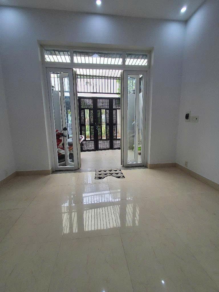 Main-Nhà 51.8m², 4PN, 3WC, 2 lầu, sân trước & sau, ban công thoáng, khu an ninh, gần tiện ích, sổ hồng hoàn công!-1