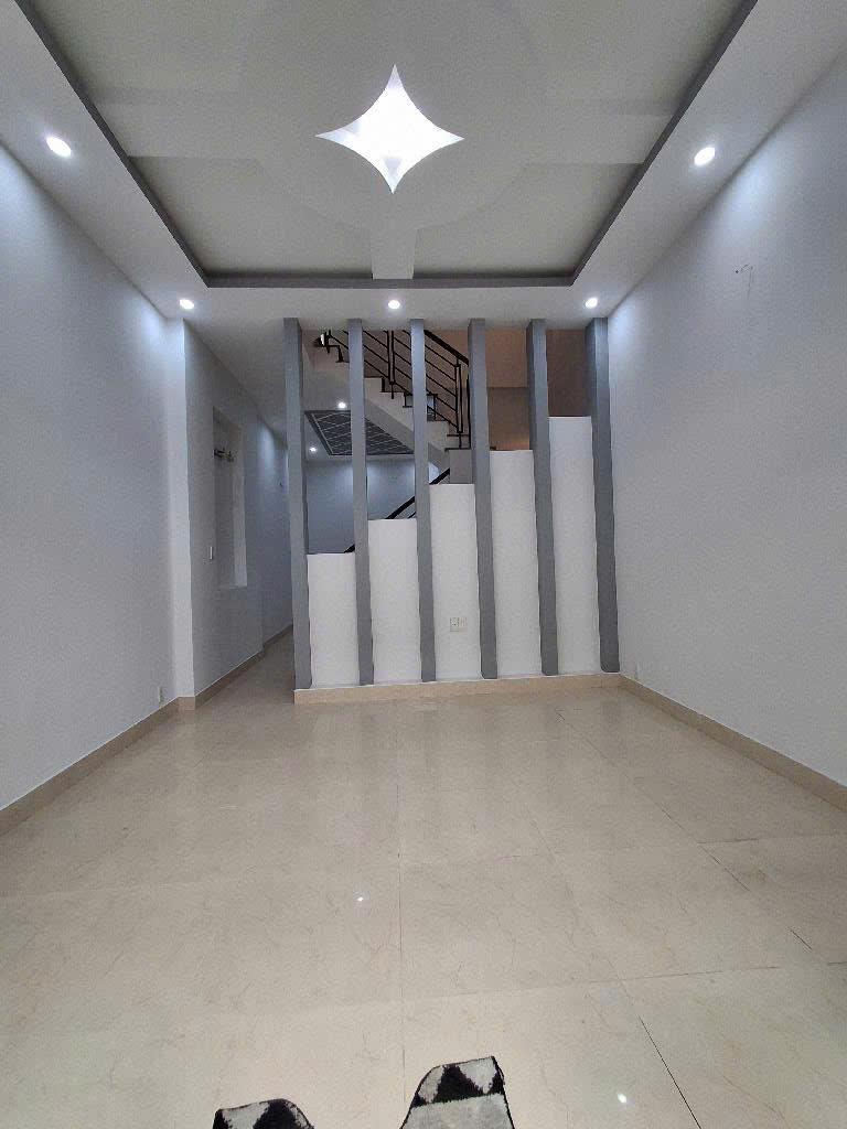 Main-Nhà 51.8m², 4PN, 3WC, 2 lầu, sân trước & sau, ban công thoáng, khu an ninh, gần tiện ích, sổ hồng hoàn công!-7