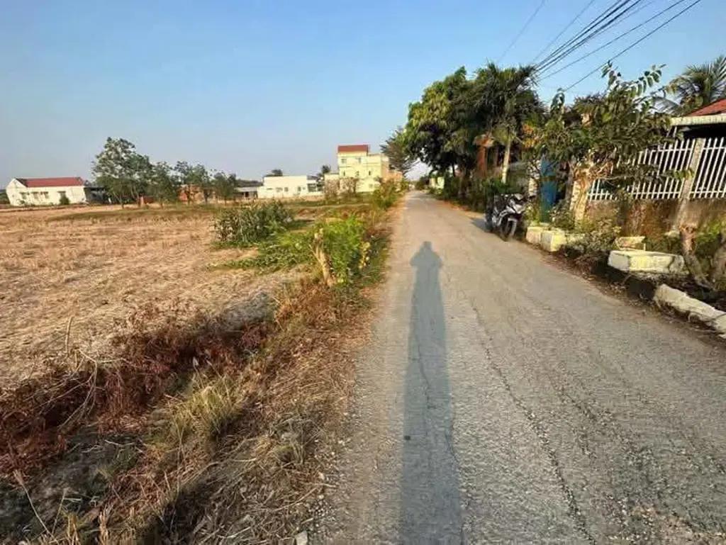 Main-BÁN ĐẤT ĐẸP GẦN ỦY BAN MỸ YÊN-1