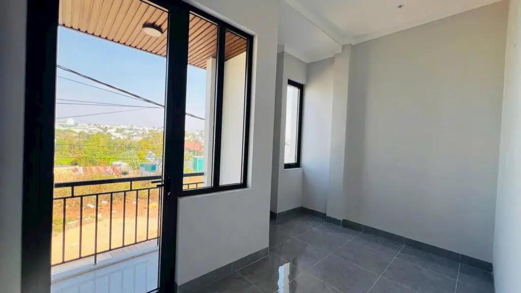 Main-Nhà mới 1 Mê Hẻm 149 Tôn Thất Tùng, Pleiku, Gia Lai-2