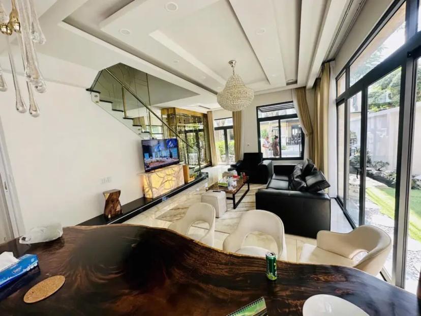 VIP  khu the Verosa Khang Điền, Phú Hữu, Thủ Đức