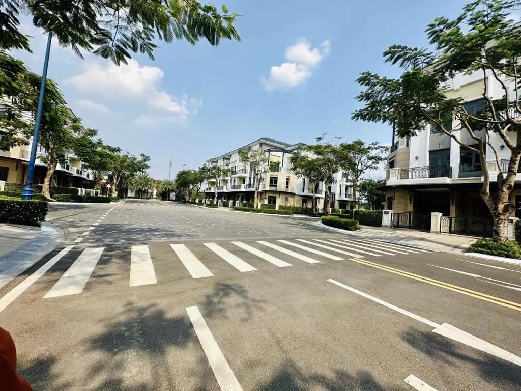 Main-VIP  khu the Verosa Khang Điền, Phú Hữu, Thủ Đức-1