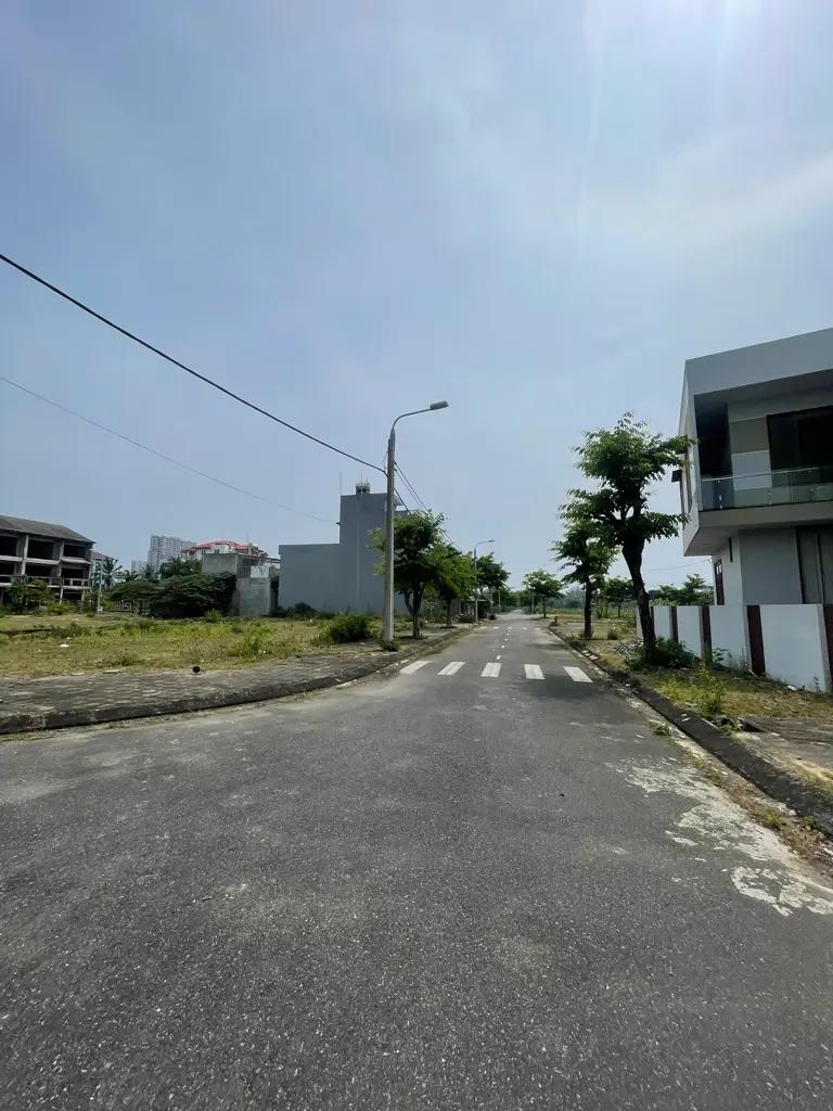 BÁN LÔ ĐẤT ĐẸP KHU ĐÔ THỊ GREEN CITY – GẦN SÔNG, GẦN BIỂN