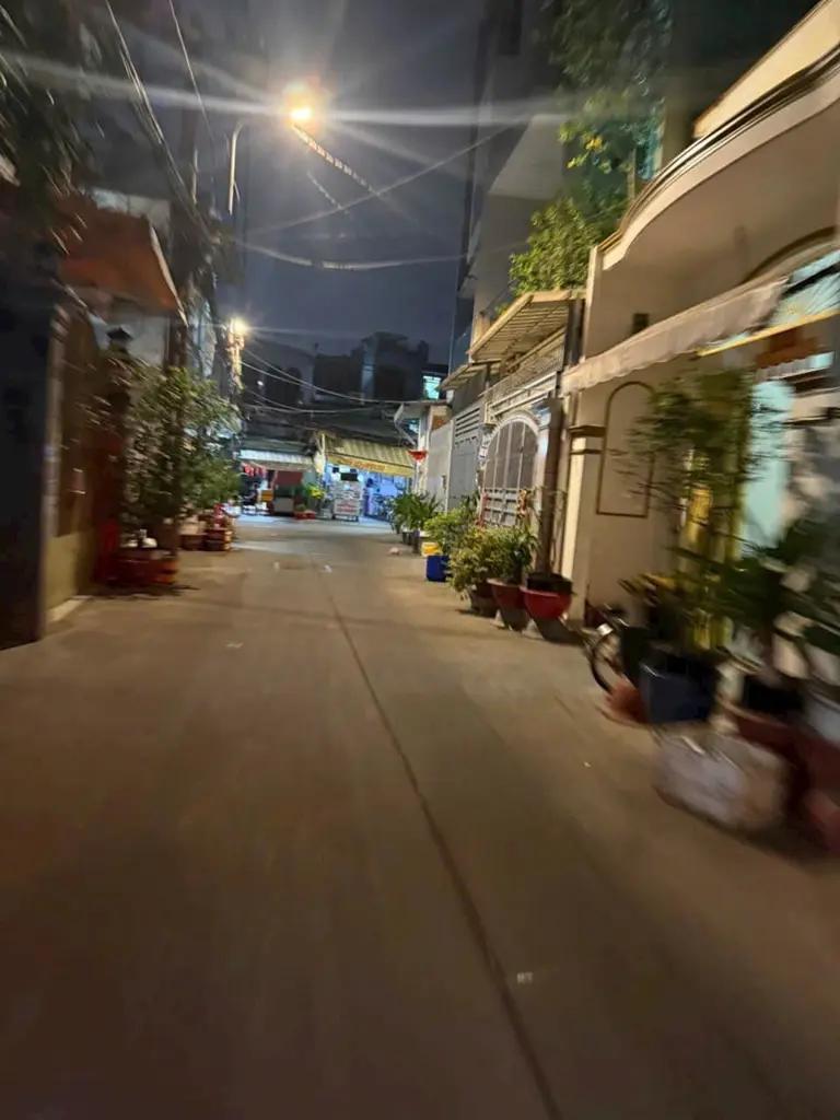 Bán nhà Lạc Long Quân, Phuờng 5, Quận 11, 79m2 - 4.95 tỷ