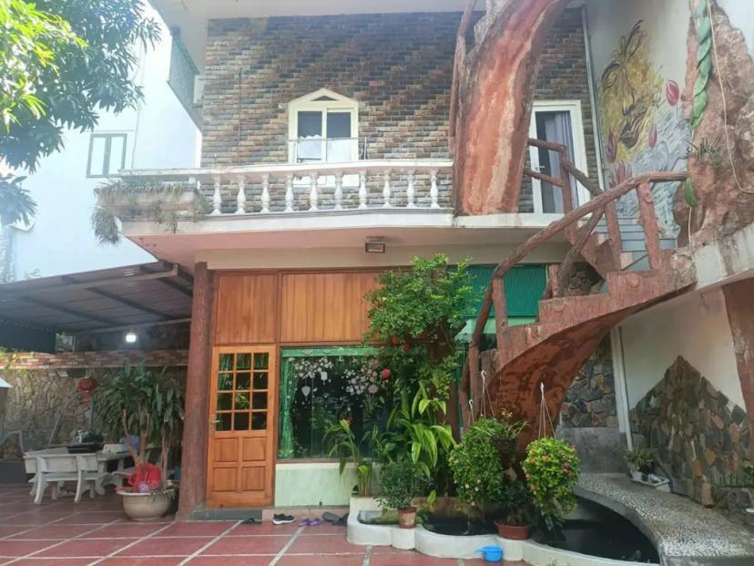 Căn nhà sân vườn phù hợp để nghỉ dưỡng ngay trung tâm Hải Châu, TP. Đà Nẵng