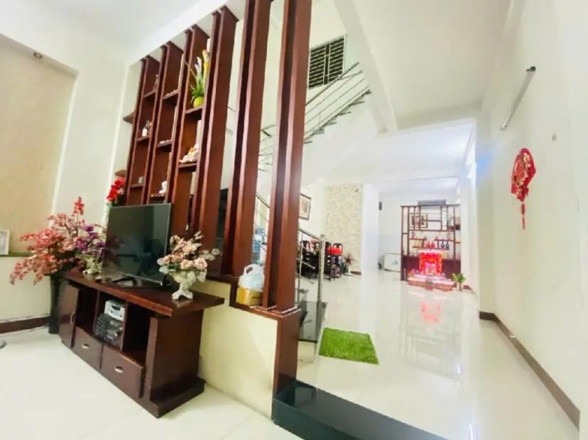 🏠✨ **CẦN BÁN NHÀ 2 TẦNG MẶT TIỀN 10.5m TẠI SƠN TRÀ** 🌊🌞