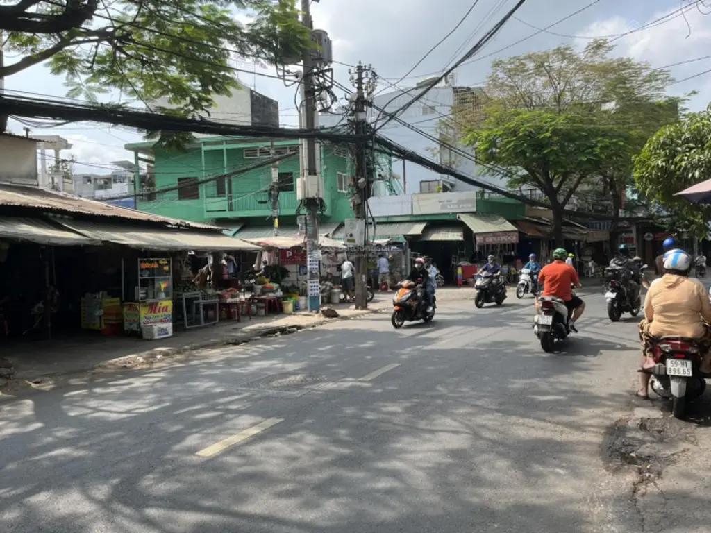Main-Nhà mặt tiền kinh doanh đa ngành nghề ( chính chủ ) đường Lạc Long Quân, Phường 10, Quận 11 , khu dân cư sầm uất.  )-4