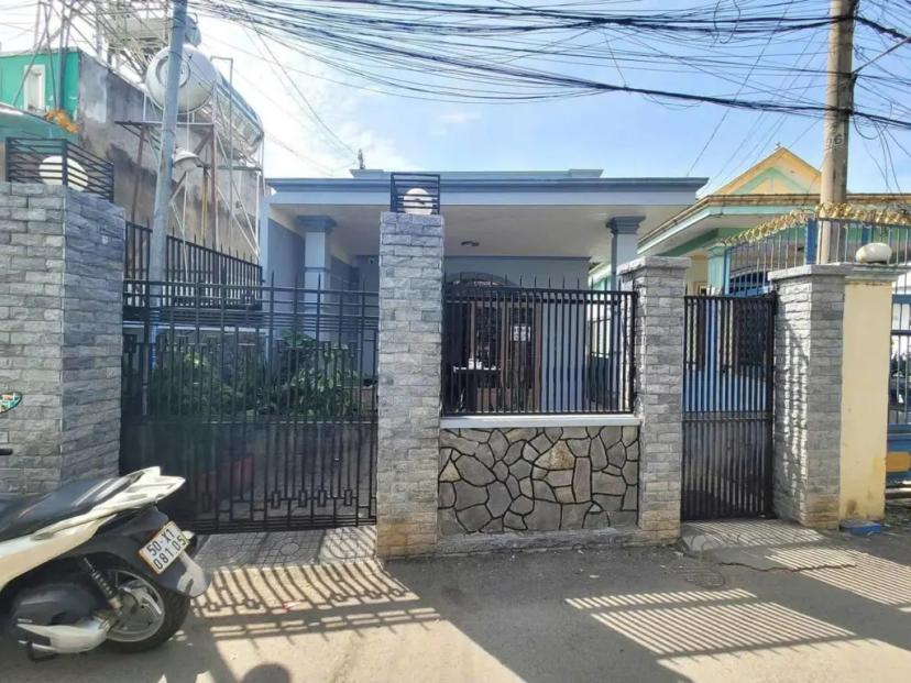 Bán nhà cấp 4 cách đường Đông Minh 100m P.Đông Hòa, Tp. Dĩ An