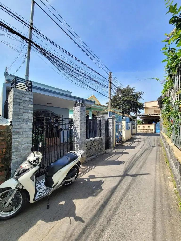 Main-Bán nhà cấp 4 cách đường Đông Minh 100m P.Đông Hòa, Tp. Dĩ An-1