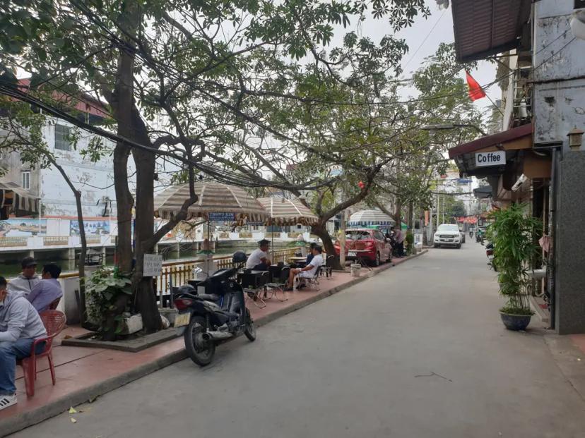 Chuyển nhượng nhà 4 tầng ngay hồ lực hành đường lực hành