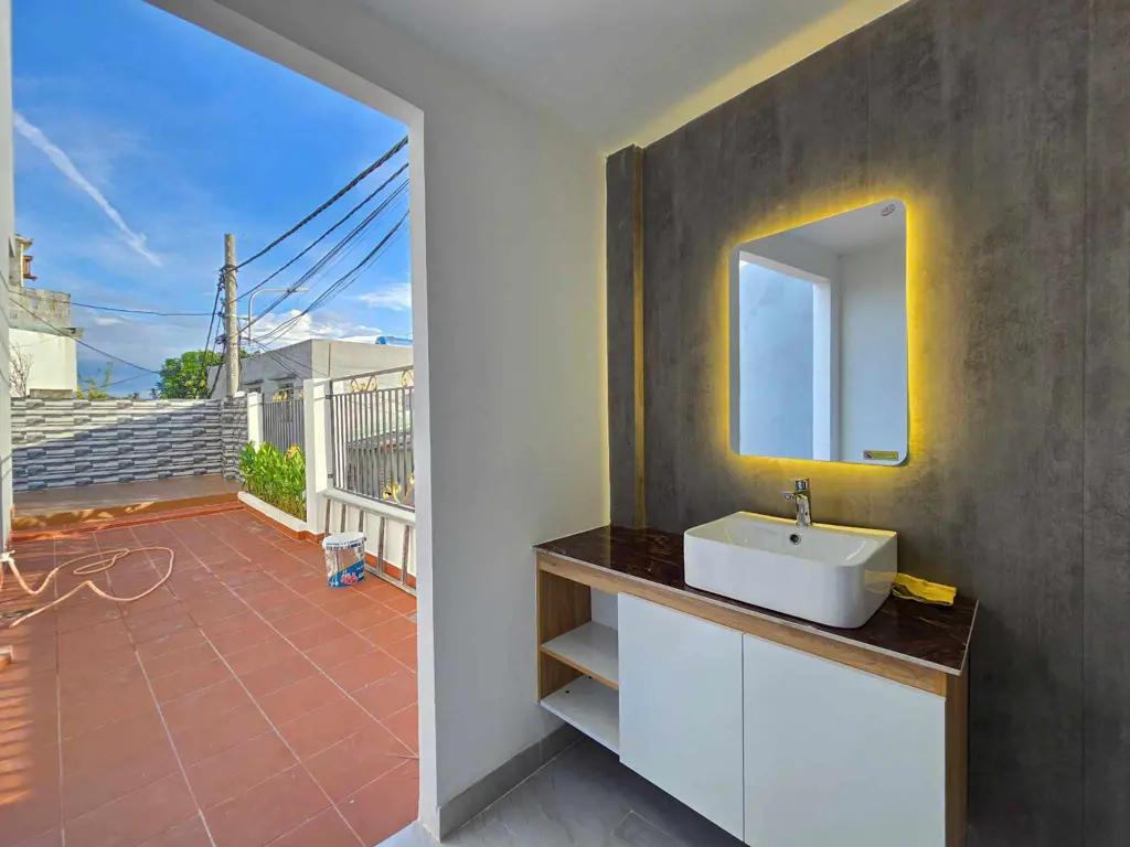 Main-NHÀ ĐẸP GIỮA LÒNG THÀNH PHỐ – VƯỜN RỘNG, GARA Ô TÔ – CHỈ 5.45 TỶ-8