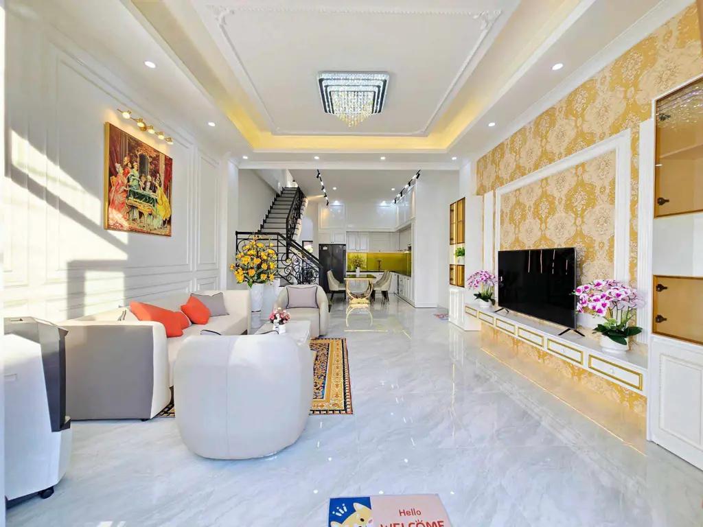 Main-NHÀ ĐẸP GIỮA LÒNG THÀNH PHỐ – VƯỜN RỘNG, GARA Ô TÔ – CHỈ 5.45 TỶ-2