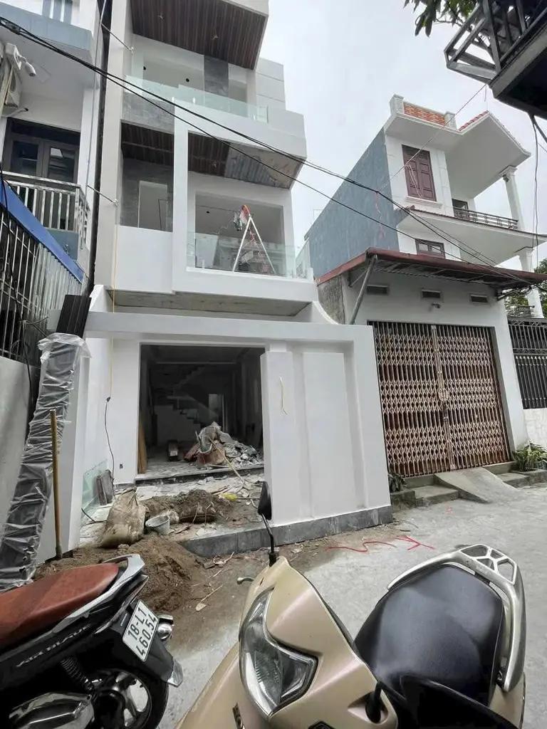 Nhà 3 tầng 60m2 xây độc lập có sân cổng gần Ngã 6 Quán Trữ - Kiến An