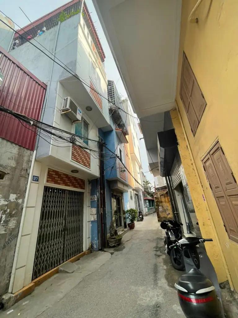 Bán căn Mặt ngõ 172 NGUYỄN CÔNG HOÀ , Dân xây Độc lập