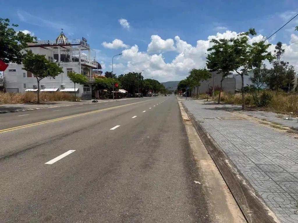 Main-LÔ GÓC 2 MẶT TIỀN KINH DOANH ĐƯỜNG HOÀNG HOA THÁM, BÀ RỊA TO RỘNG 26M-2