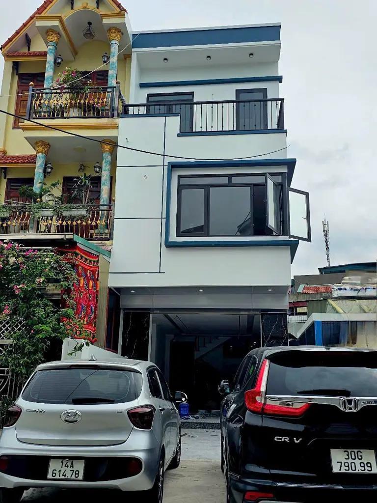 Nhà 3 Tầng Ô Góc 2 Mặt Tiền Khu Cao Xanh, Gần Chợ Sato, P. Cao Xanh, Hạ Long