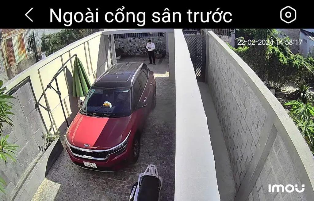 Main-Cần bán gấp nhà hẻm Phú Nông, Vĩnh Ngọc, Nha Trang.  - DT: 235m2 (ngang 5m nở hậu), - Hướng Nam  - DTXD: 190m2 kết hợp 4 phòng trọ cao cấp thu nhập full 9tr/ tháng. - Nhà xây dựng kiên cố, thiết bị hiện đại, Full nội thất mới 100%-9