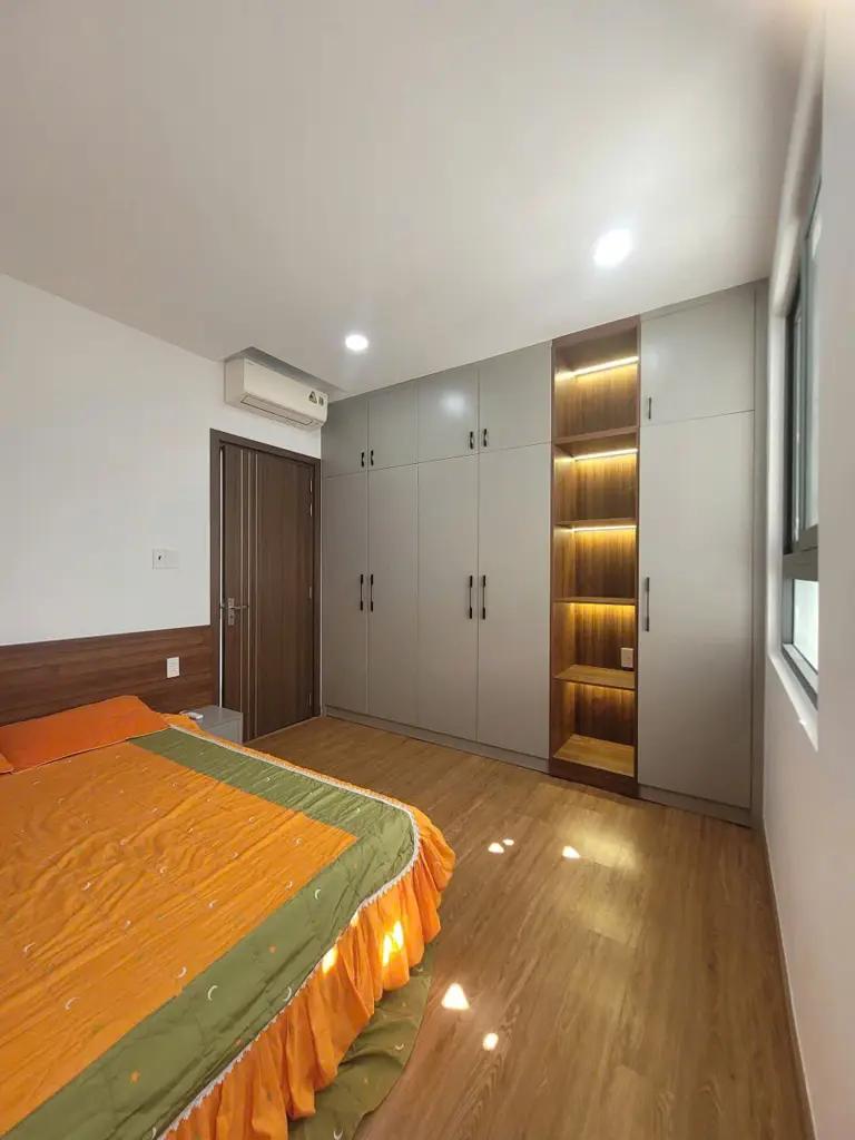 Main-Cần bán gấp nhà hẻm Phú Nông, Vĩnh Ngọc, Nha Trang.  - DT: 235m2 (ngang 5m nở hậu), - Hướng Nam  - DTXD: 190m2 kết hợp 4 phòng trọ cao cấp thu nhập full 9tr/ tháng. - Nhà xây dựng kiên cố, thiết bị hiện đại, Full nội thất mới 100%-6
