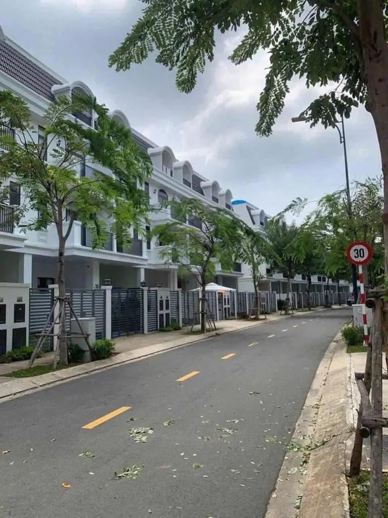 Căn nhà phố LAVIDA ( Vườn Xuân), đã bàn giao nhà thô