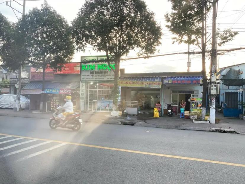 Bán nhà trọ mặt tiền diện tích 2236m2 đường 30/4, Chánh Nghĩa, Thủ Dầu Một, Bình Dương