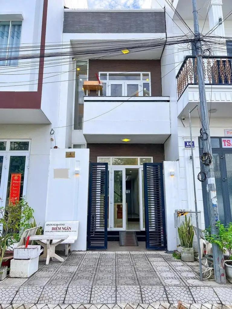 NHÀ LẦU MỚI ĐẸP - KDC ĐẠI HỌC Y DƯỢC CẦN THƠ