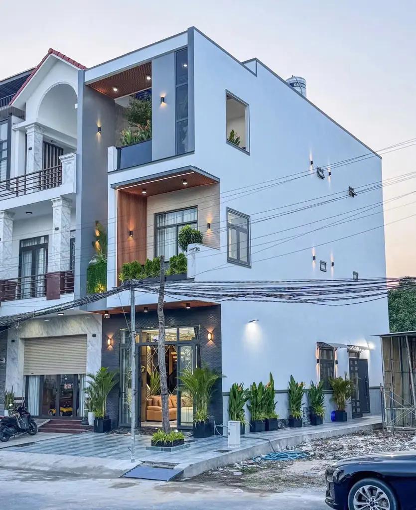 Main-Kẹt tiền bán nhà 03 tầng (ngang 5-dài 17) gần chợ Bình Chánh nhà hiện đang cho thuê nguyên căn 15 triệu /tháng, giá 1,5 tỷ đồng-1