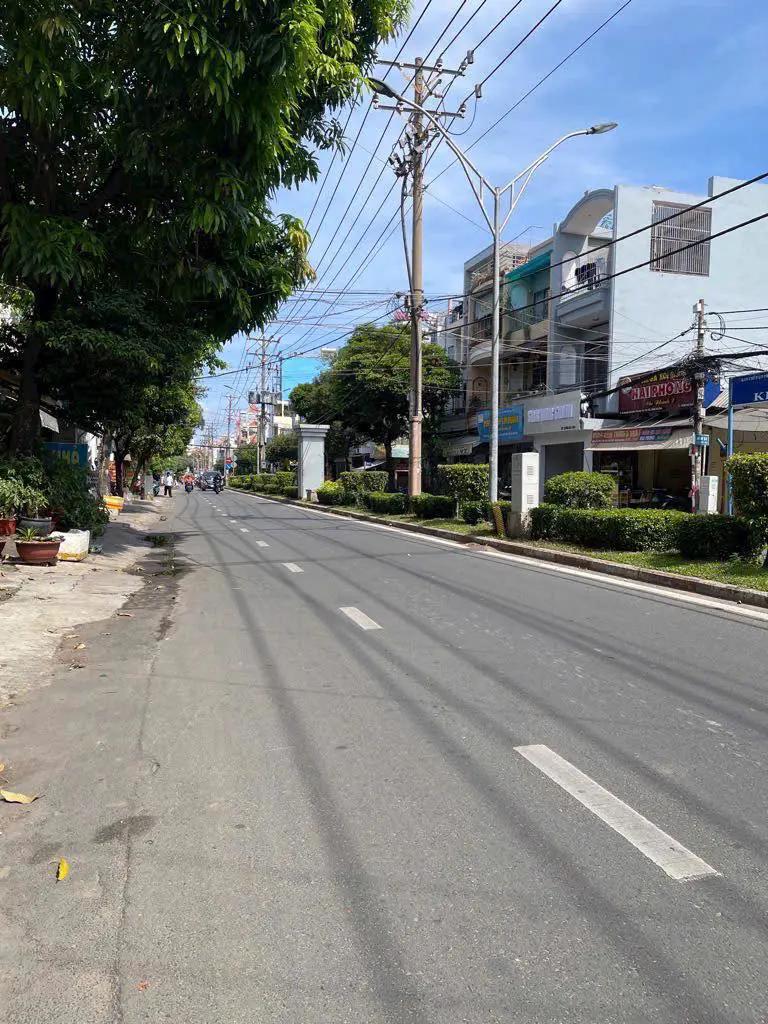 NHÀ ĐẸP - MẶT TIỀN KINH DOANH ĐỈNH - ĐƯỜNG 18M - CÓ VỈA HÈ - GIÁP TÂN BÌNH - NGUYỄN CỬU ĐÀM - P.TÂN SƠN NHÌ