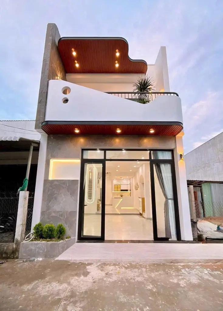 Main-Bán nhà trệt lầu mới xây dựng hẻm tổ 3 hồ Búng Xáng-0