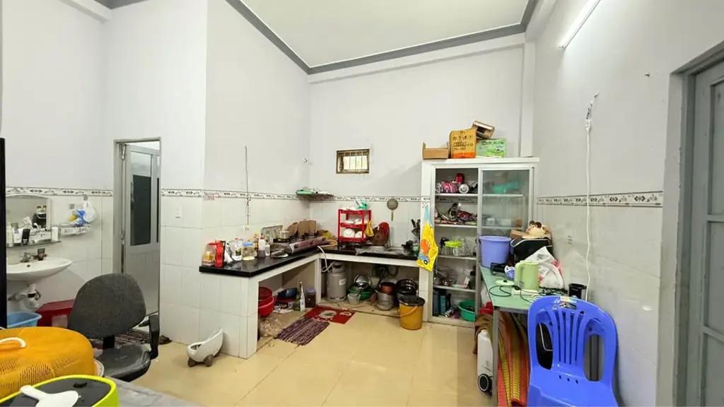 Main-BÁN NHÀ TRUNG TÂM THỊ TRẤN LONG ĐIỀN – ĐI BỘ RA CHỢ – NHÀ ĐẸP GIÁ TỐT-3
