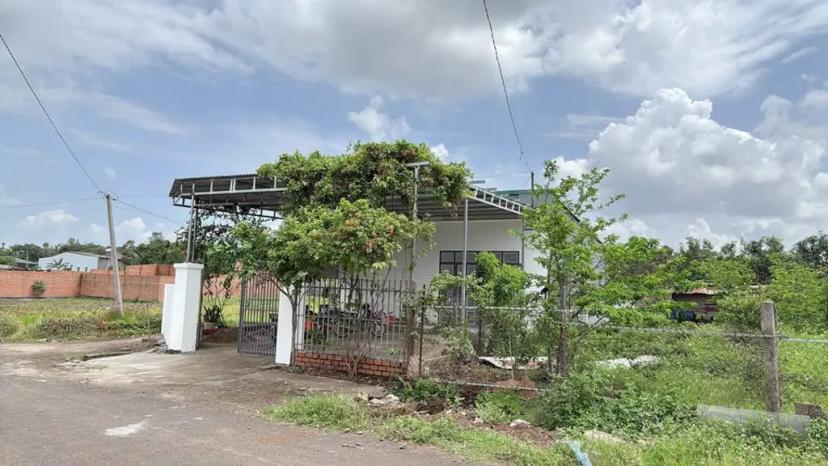 BÁN NHÀ GÓC 2 MẶT TIỀN – CƯ ÊBUR – CÁCH TRUNG TÂM TP. BUÔN MA THUỘT CHỈ 7KM