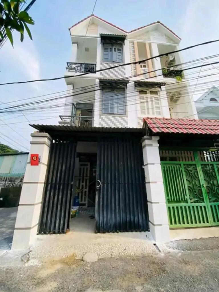 BÁN NHÀ 1T 2L GÓC 2 MẶT TIỀN, HẺM LÊ HỒNG PHONG, P4 TPVT