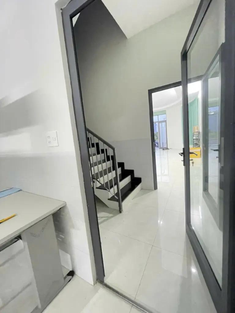 Main-Căn nhà đẹp 2 mặt tiền ngay ngã tư gần đường Minh Mạng, Q.Ngũ Hành Sơn, TP. Đà Nẵng-4
