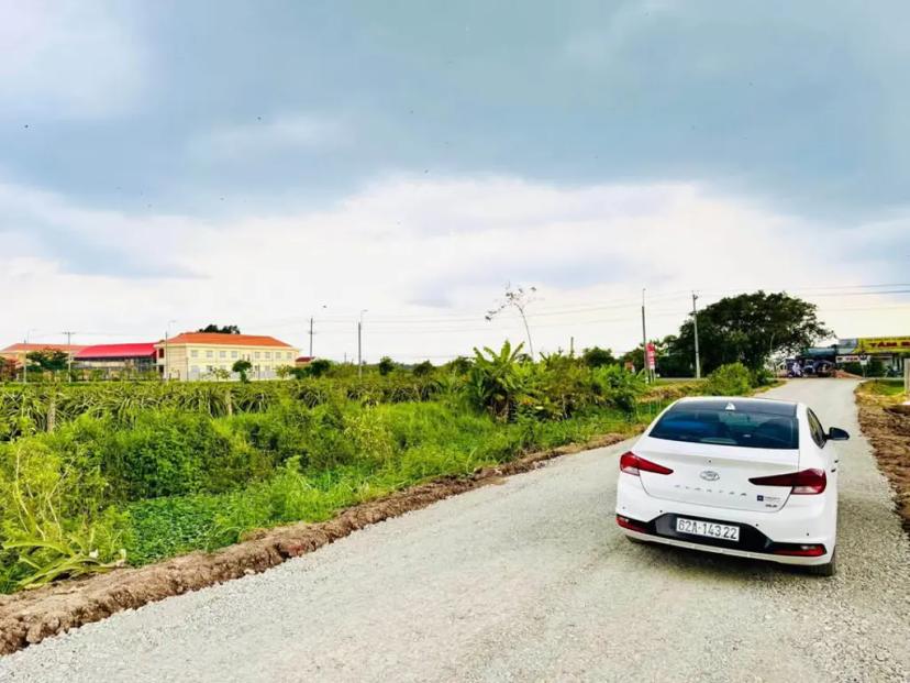 NGUYỄN VĂN VƠN- ĐƯỜNG ĐANG MỞ RỘNG, CÁCH TỈNH LỘ 833 THẲNG 300M