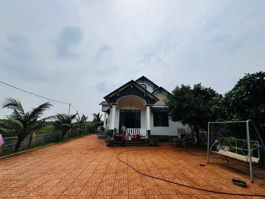 Main-Nhà Vườn Trung Tâm Thị Trấn Đất Đỏ - Huyện Long Đất - Gần Biển Phước Hải-0