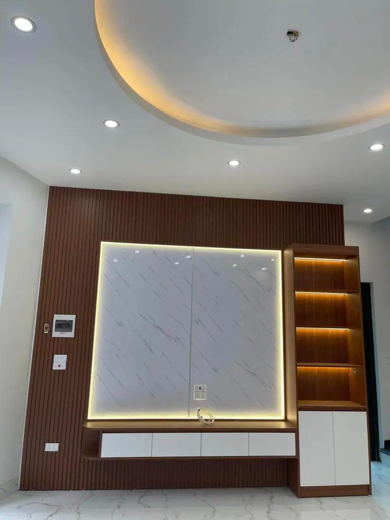 Main-Bán nhà 3 tầng gần cổng Lideco, P. Cao Thắng – Hạ Long ô tô đỗ cửa-1