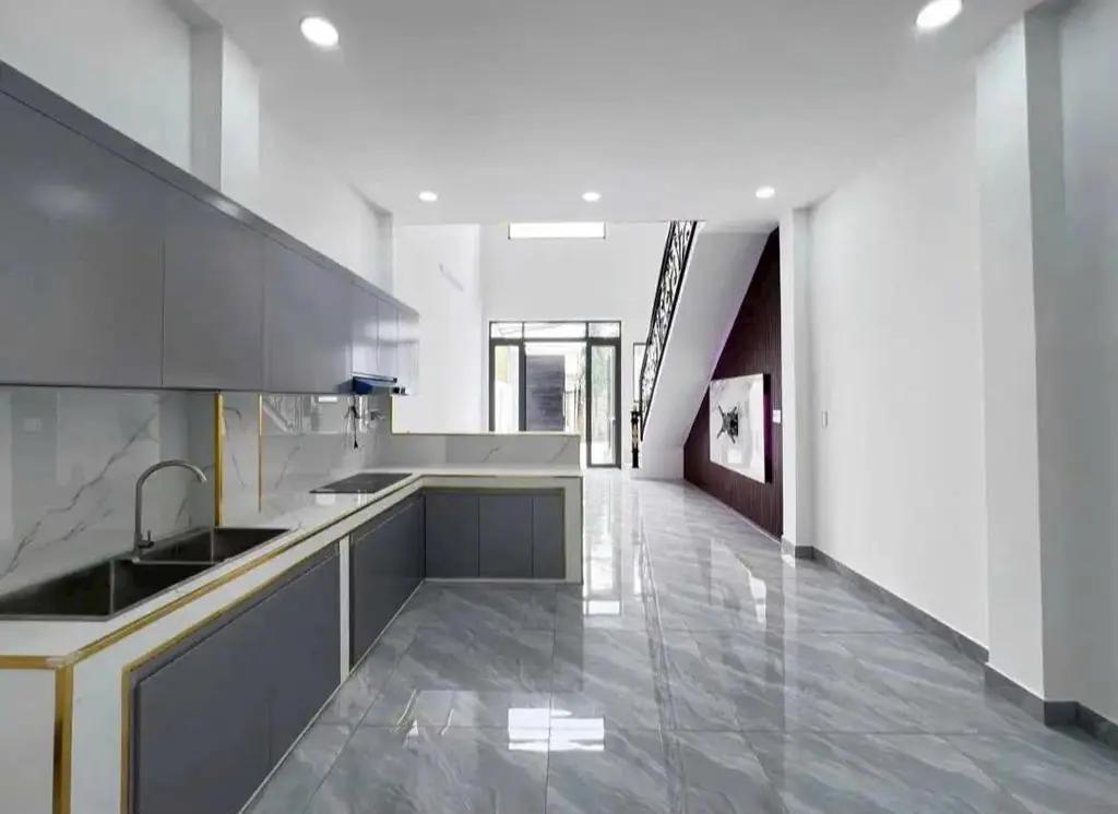 Main-CHÍNH CHỦ GỬI BÁN NHÀ ĐẸP - THỊ TRẤN ĐỨC HÒA, LONG AN-2