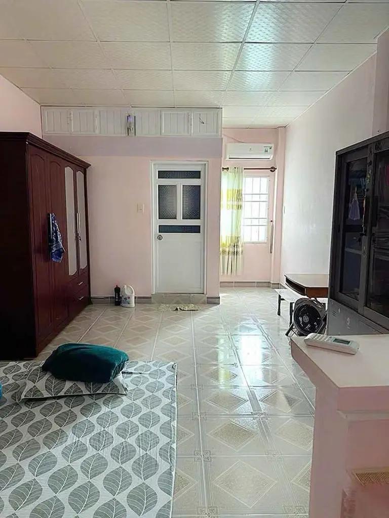 Bán nhà hẻm ô tô cách biển Bãi Trước và Bãi Sau chỉ vài trăm mét
