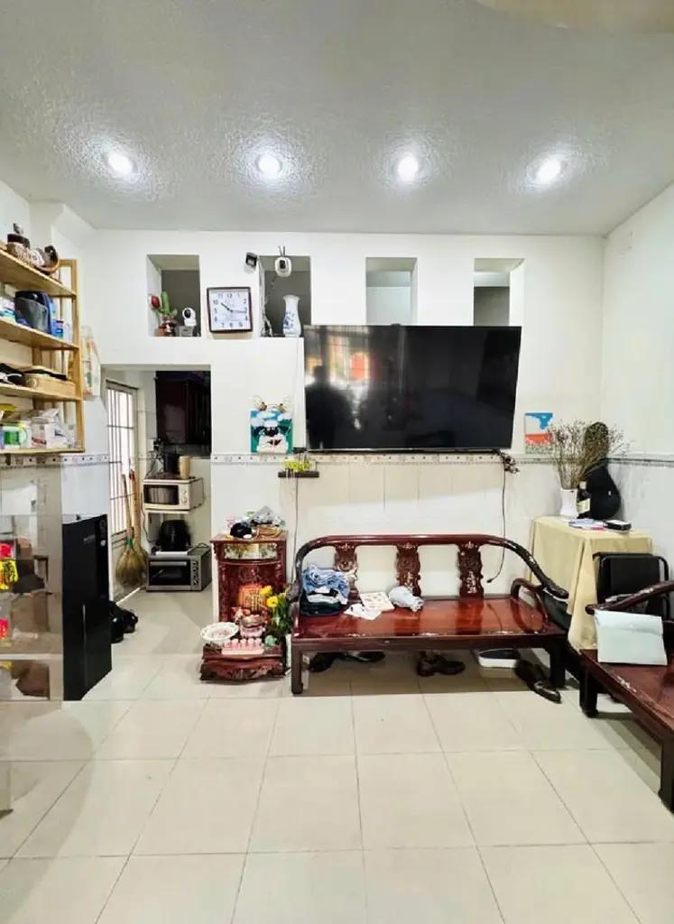MẶT TIỀN NGUYỄN TRỌNG TUYỂN – 4 TẦNG – KINH DOANH ĐỈNH – VỊ TRÍ SIÊU HIẾM