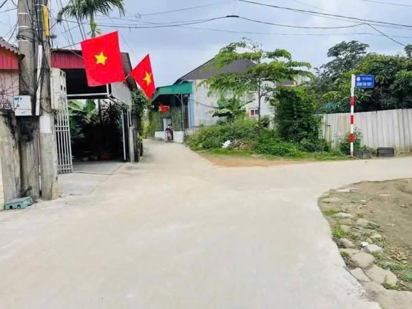 Chỉ  1,3 tỷ có lô góc mặt đường Đặng Văn Thụy, TP Vinh