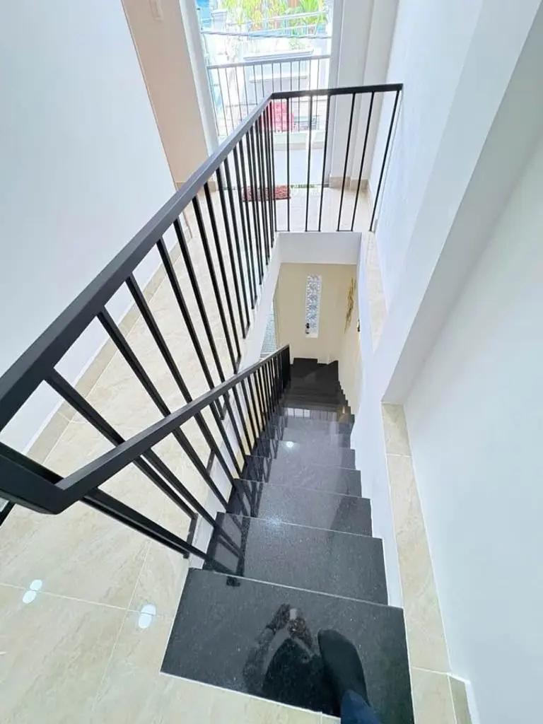 Main-SIÊU PHẨM NHÀ PHỐ – HẺM XE HƠI THÔNG – FULL NỘI THẤT CAO CẤP - 4x9M 37M2  - CHỈ 5,8TỶ-1
