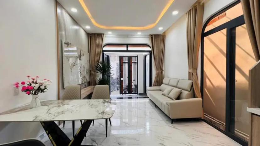 CHỈ 3 TỶ 650 – NHÀ ĐẸP TRUNG TÂM PHƯỚC HẢI – NHA TRANG