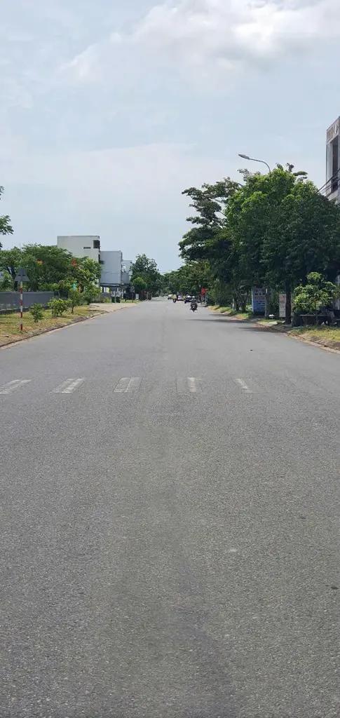 Main-Bán lô đất 2 mặt tiền nằm ngay ngã tư ở Hoà Xuân, Q.Cẩm Lệ, TP. Đà Nẵng-1