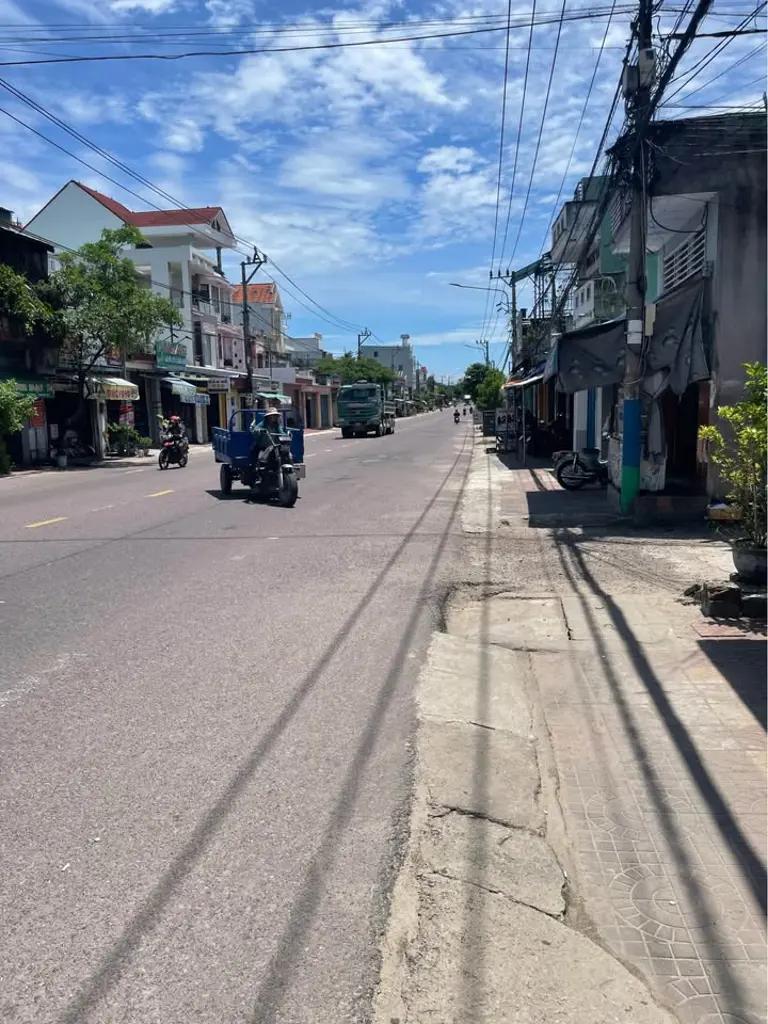 Bán nhà 2 tầng mặt tiền Âu Cơ, phường Bùi Thị Xuân, Quy Nhơn