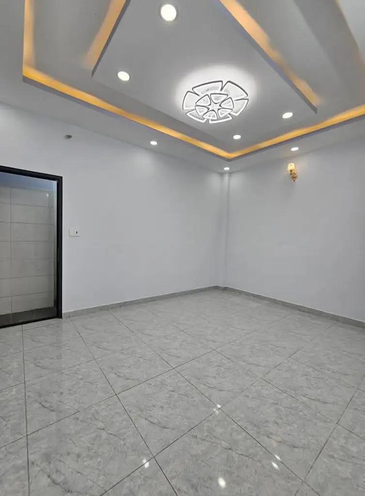 Main-NHÀ MỚI DỌN VÔ Ở NGAY - HẺM Ô TÔ - NGANG 5M - 4 TẦNG - 2 XẸT LÊ VĂN KHƯƠNG - HIỆP THÀNH - QUẬN 12 - GIÁ 5.58-2