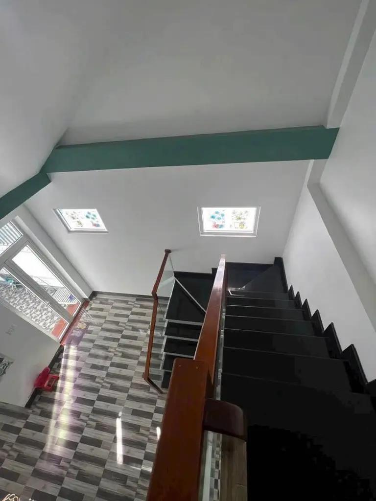 Main-CẦN RA ĐI NHANH CĂN NHÀ MÁI THÁI GÁC LỬNG- THỔ CƯ- SỔ HỒNG RIÊNG - GẦN CHỢ - TRƯỜNG HỌC - PHÚ TÀI, PHÚ TRINH- PHAN THIẾT-4