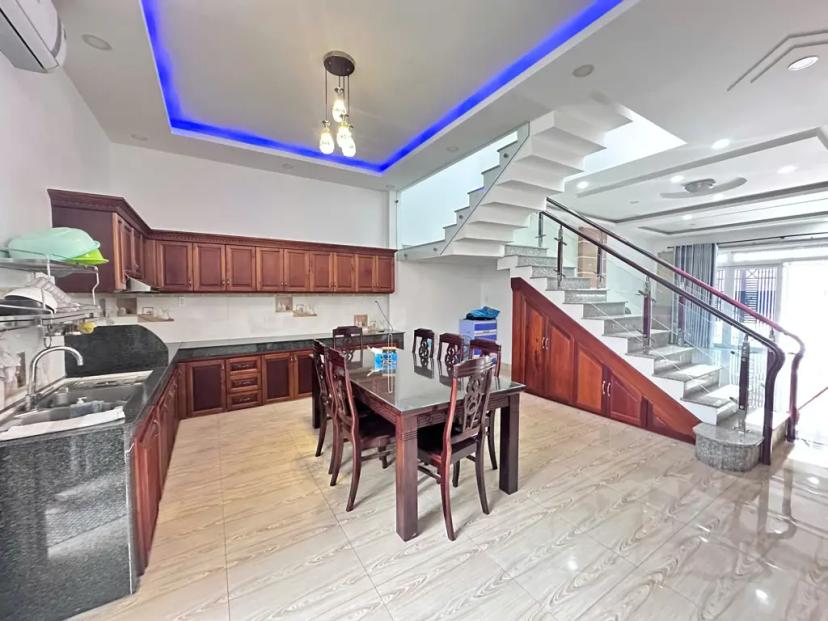 NHÀ ĐẸP VÀ KIÊN CỐ – GIÁ TỐT GẦN TRƯỜNG TRẤN BIÊN – PHƯỜNG TAM HIỆP