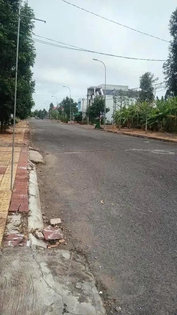 Main-Bán nhà đường Trần Thủ Độ, KDC phường 5, Vị Thanh-1