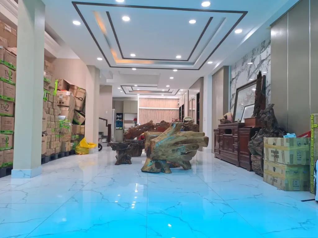 Main-NHÀ ĐẸP GÒ VẤP – KHU PHÂN Ô TOÀN BIỆT THỰ 496/ DƯƠNG QUẢNG HÀM – 5 TẦNG XỊN FULL CÔNG NĂNG, GARA Ô TÔ – 130M Ngang 5M - CHỈ 17 TỶ 5 TL-1