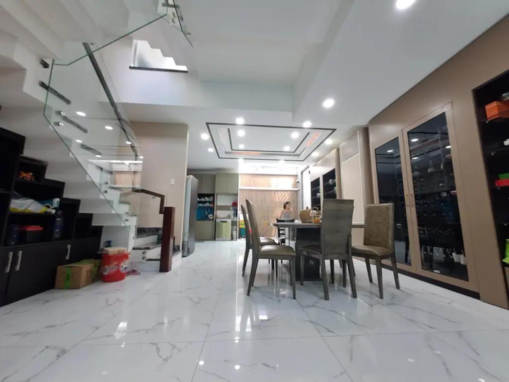 Main-NHÀ ĐẸP GÒ VẤP – KHU PHÂN Ô TOÀN BIỆT THỰ 496/ DƯƠNG QUẢNG HÀM – 5 TẦNG XỊN FULL CÔNG NĂNG, GARA Ô TÔ – 130M Ngang 5M - CHỈ 17 TỶ 5 TL-3
